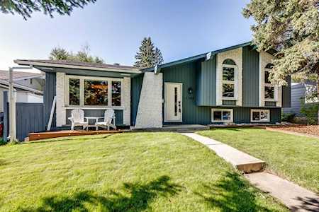 Favourite Calgary Lake Communities in 2023