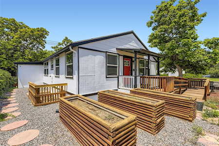 1187 Syracuse St Denver, CO 80220