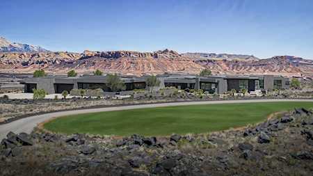 2589 N Kiva CIR #Lot 32 St George, UT 84770