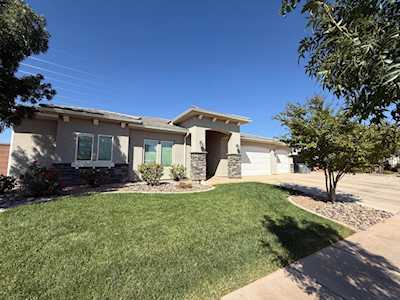 166 W Chesterfield DR Washington, UT 84780