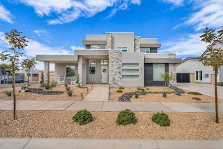 674 W Green Mountain DR St George, UT 84790