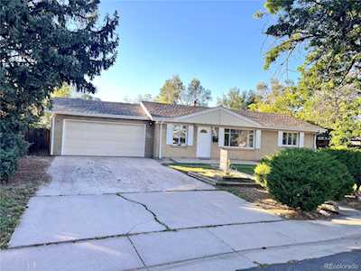 885 Ironton St Aurora, CO 80010