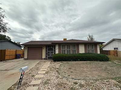 5393 Billings St Denver, CO 80239