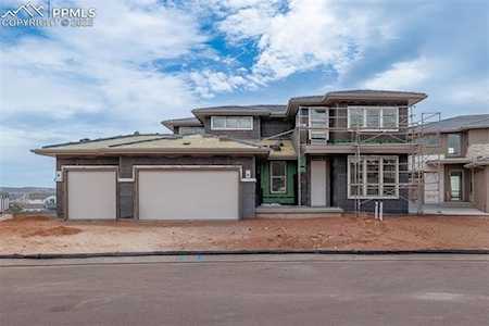 3341 Crest Hollow View Colorado Springs, CO 80904