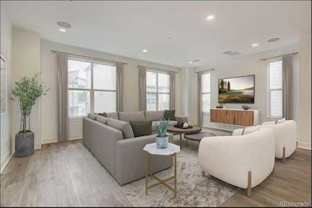 10886 E Hinsdale Circle Centennial, CO 80112