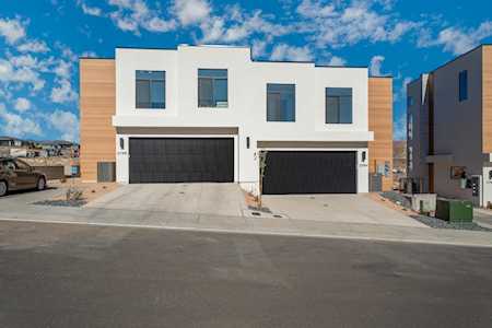 2766 W Silver Cholla LN #32 St George, UT 84770