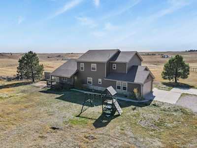 758 Stage Run Trl Elizabeth, CO 80107