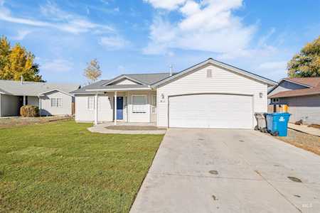 811 War Bonnet Ct Caldwell, ID 83607