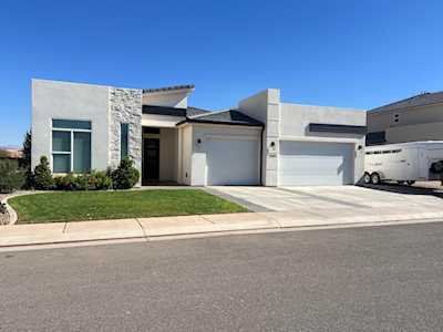 2997 E Beartrap Canyon DR Washington, UT 84780