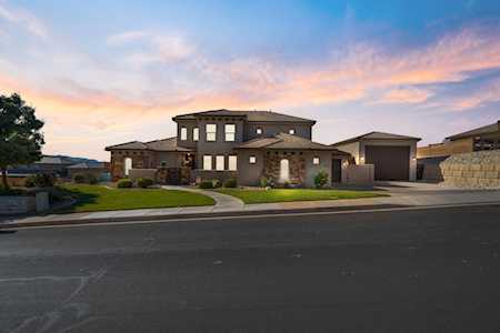 3314 S Noble DR Washington, UT 84780