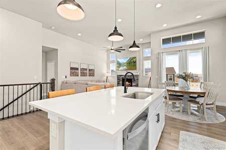 6915 S Titus St Aurora, CO 80016