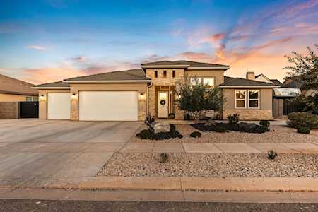 1933 Old Stone Washington, UT 84780