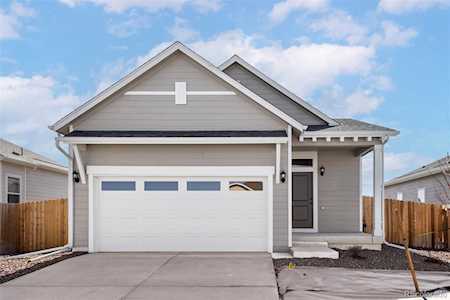 9465 Yampa St Commerce City, CO 80022