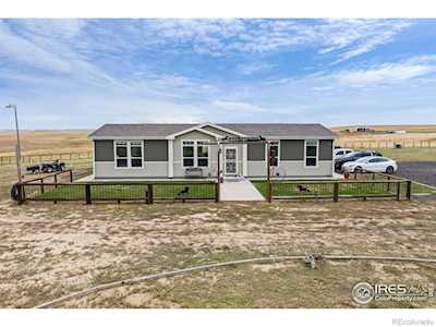 23758 No Mans Land Dr Deer Trail, CO 80105