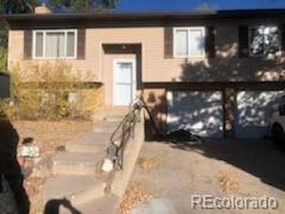 1297 Hathaway Dr Colorado Springs, CO 80915