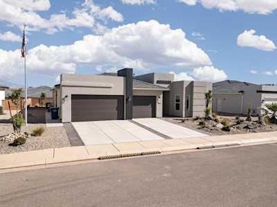 3971 E Enninberg Way St George, UT 84790