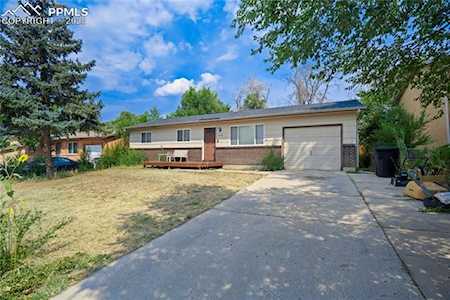 3658 Darkwood Place Colorado Springs, CO 80910