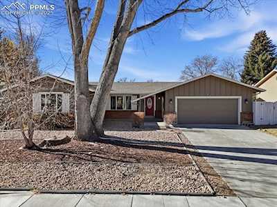4714 Hackamore Drive Colorado Springs, CO 80918