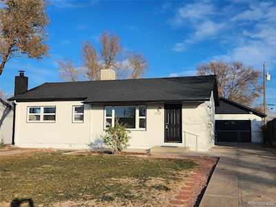 2018 Hollywood Dr Pueblo, CO 81005
