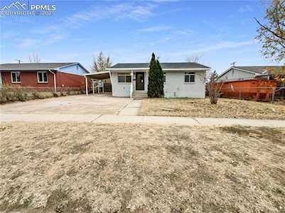 2127 Saranac Drive Colorado Springs, CO 80910