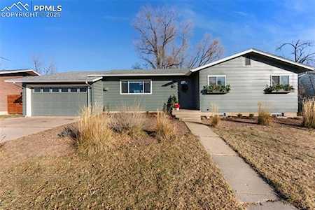 833 Crown Ridge Drive Colorado Springs, CO 80904