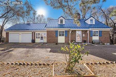 419 Chamberlin Place Colorado Springs, CO 80906