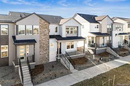 8735 Whiteclover St Littleton, CO 80125