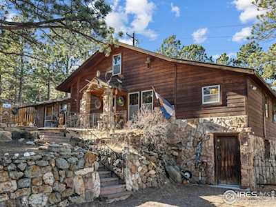 825 Fawn Ln Estes Park, CO 80517
