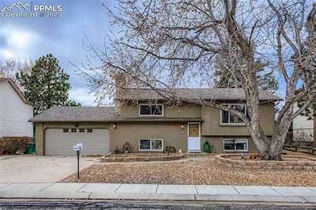 3219 Red Onion Circle Colorado Springs, CO 80918