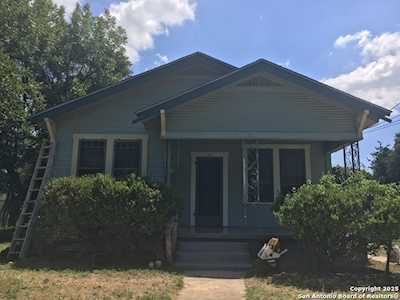 Real Estate in 78202