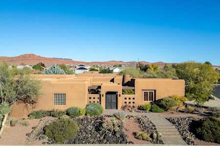 41 Boulder CIR Santa Clara, UT 84765