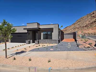 1883 S Queens Garden DR #4254 Washington, UT 84780