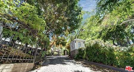 Cahuenga Hills Tennis Club Condos | 2700 Cahuenga Blvd E, Los Angeles