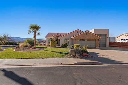 292 S 120 E Ivins, UT 84738