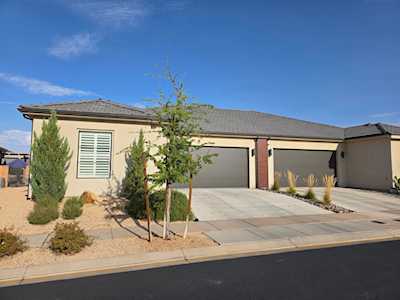 4616 S Wallace CIR St George, UT 84790