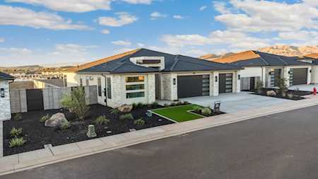 3323 Pharoah Way Way Santa Clara, UT 84765