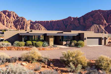 1748 Cochise Way Ivins, UT 84738