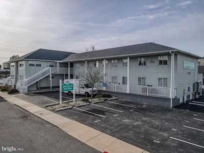207 8th St #201W Ocean City, MD 21842