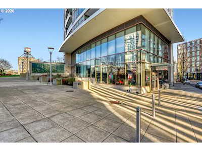 1 bed / 1 bath condo at Encore