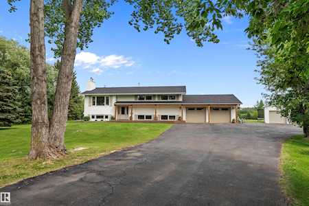 Acreages for Sale Near Edmonton - Rural Edmonton AB Real Estate