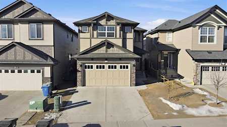 55 Skyview Shores Rd NE Calgary, AB T3N 0H6