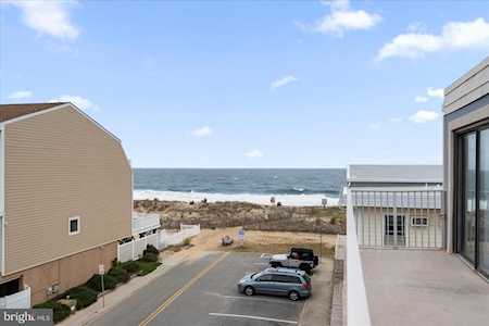 5 44th St #302 Ocean City, MD 21842