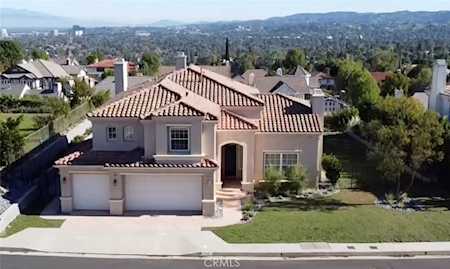5928 Vista De La Luz Woodland Hills, CA 91367