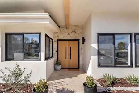 23755 Clarendon Woodland Hills, CA 91367