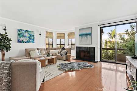 90035 Homes for Sale & 90035, CA Real Estate