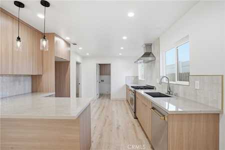 12952 Elkwood North Hollywood, CA 91605