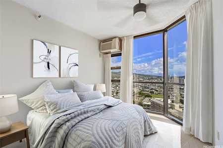 Condos for Sale in Honolulu - $500,000 - $600,000