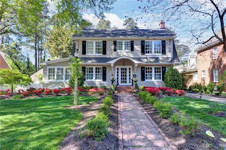708 Richmond Rd Williamsburg, VA 23185