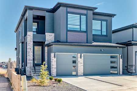 76 Rock Lake View NW Calgary, AB T3G 0E9