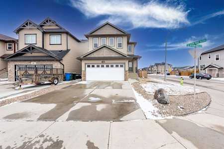 134 Skyview Ranch St NE Calgary, AB T3N0G4